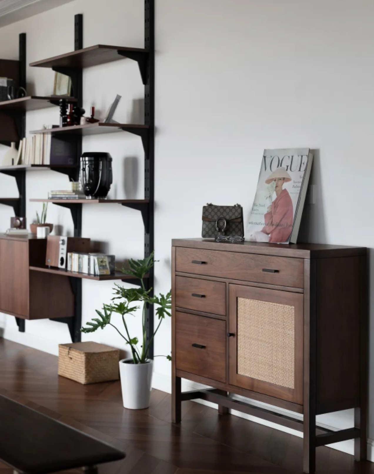 尚层空间丨姑娘与猫同住120㎡,打造中古风梦中情屋